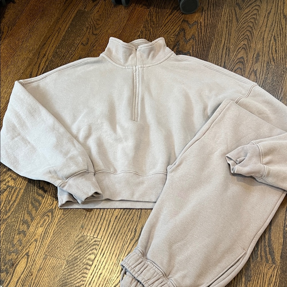 Abercrombie and Fitch Super Soft Quarter-Zip Sweatshirt and Joggers Set